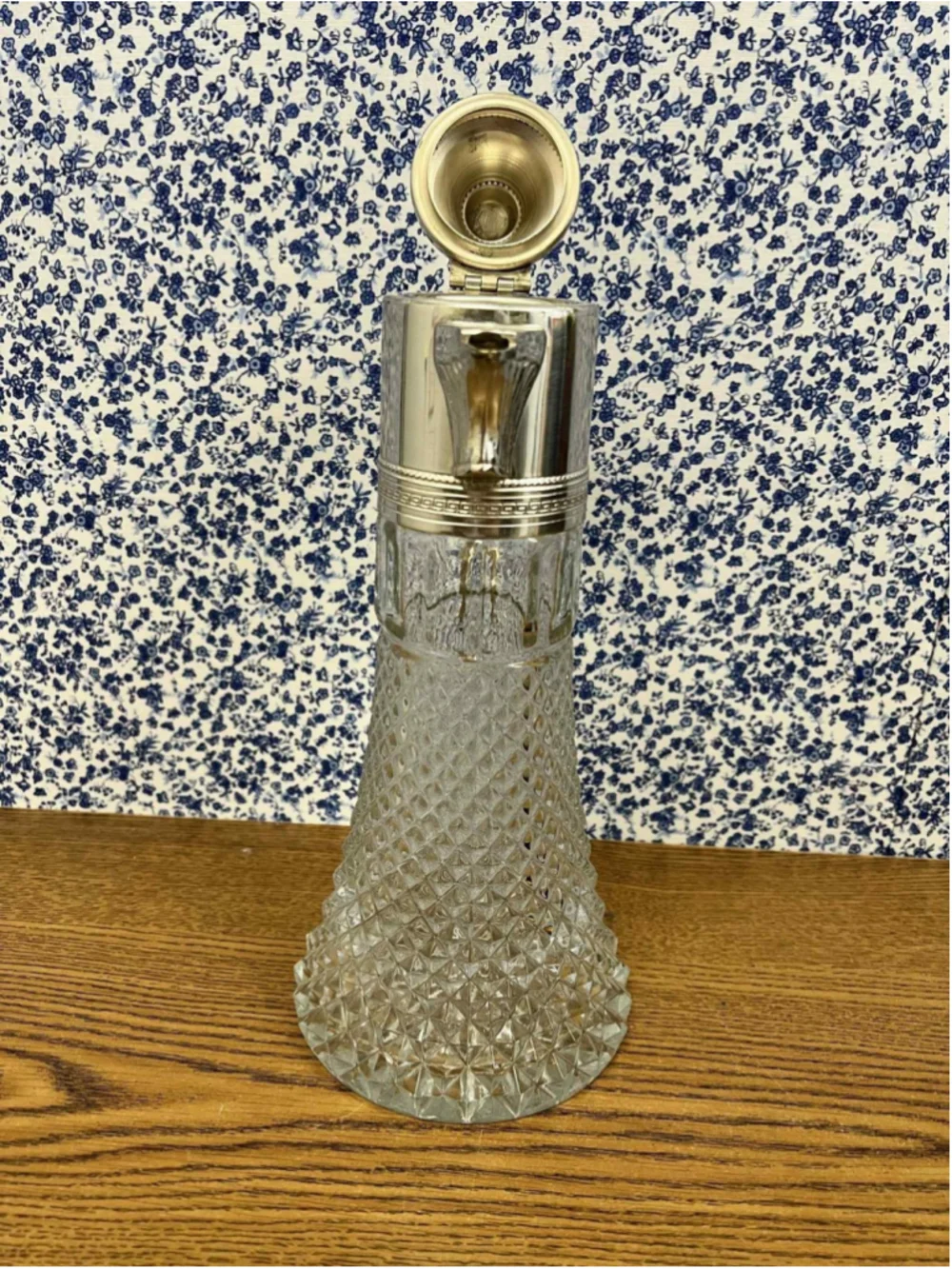 Crystal unbranded crystal silver